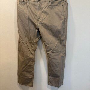 Levi’s Classic Khaki Jeans w/ Tags
